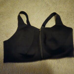 VSX Featherweight Max™ Front-Close Sports Bra 38DD